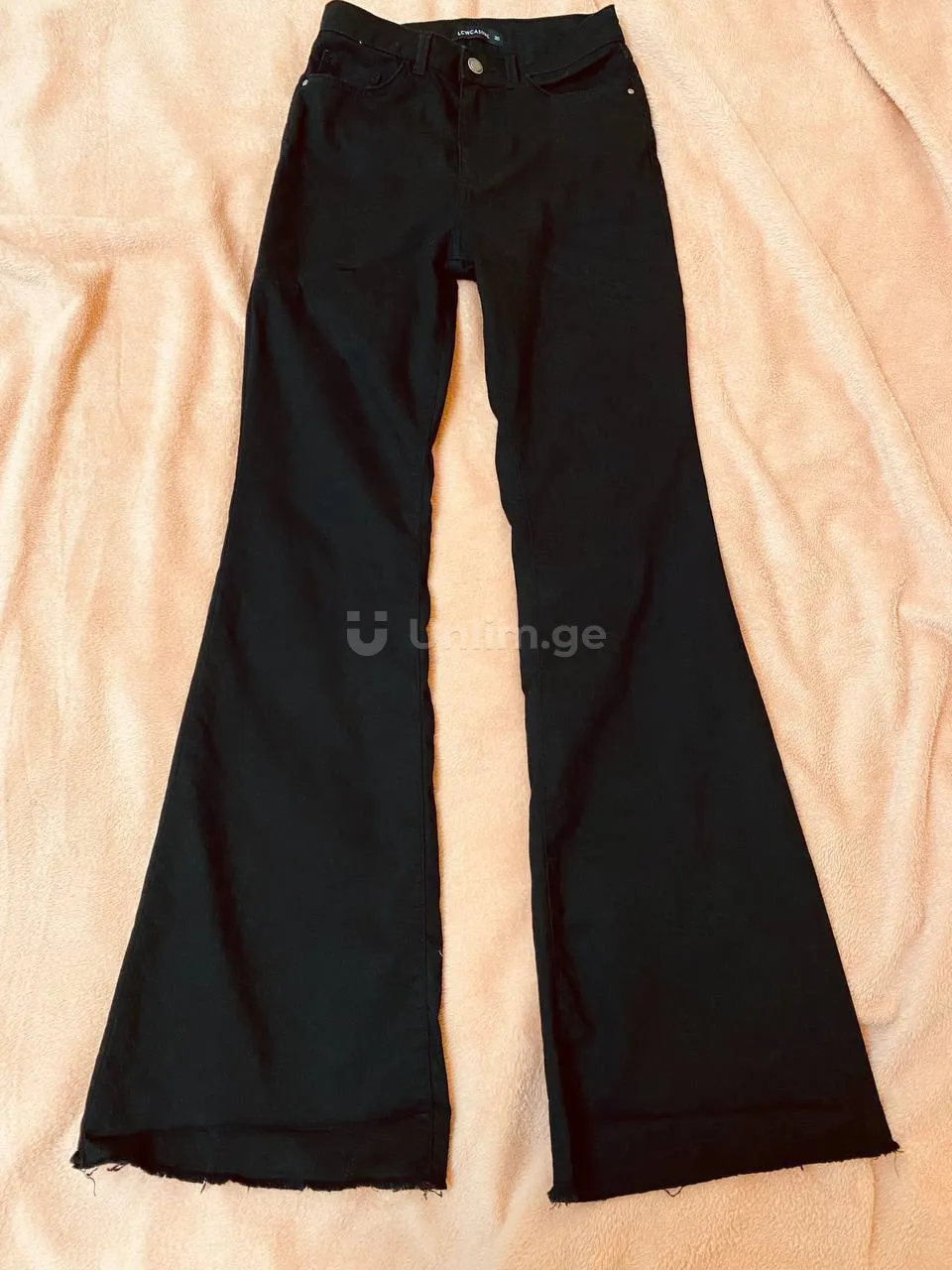 Waikiki stretch jeans, flared, size 36.

More