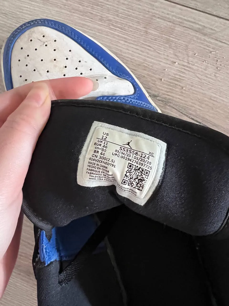 **Jordan 1 low** sneakers (original)

Status