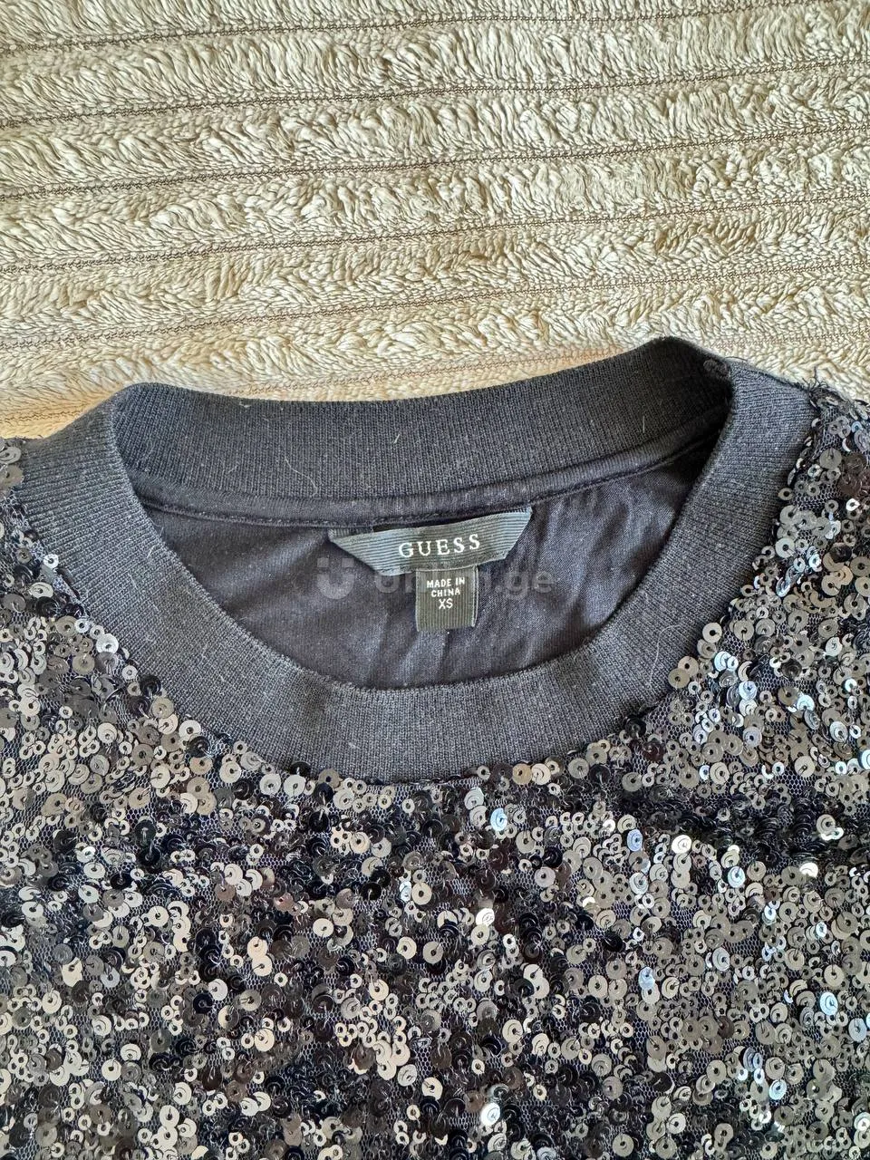 Guess jacket size with
50 GEL
Guess T-shirt