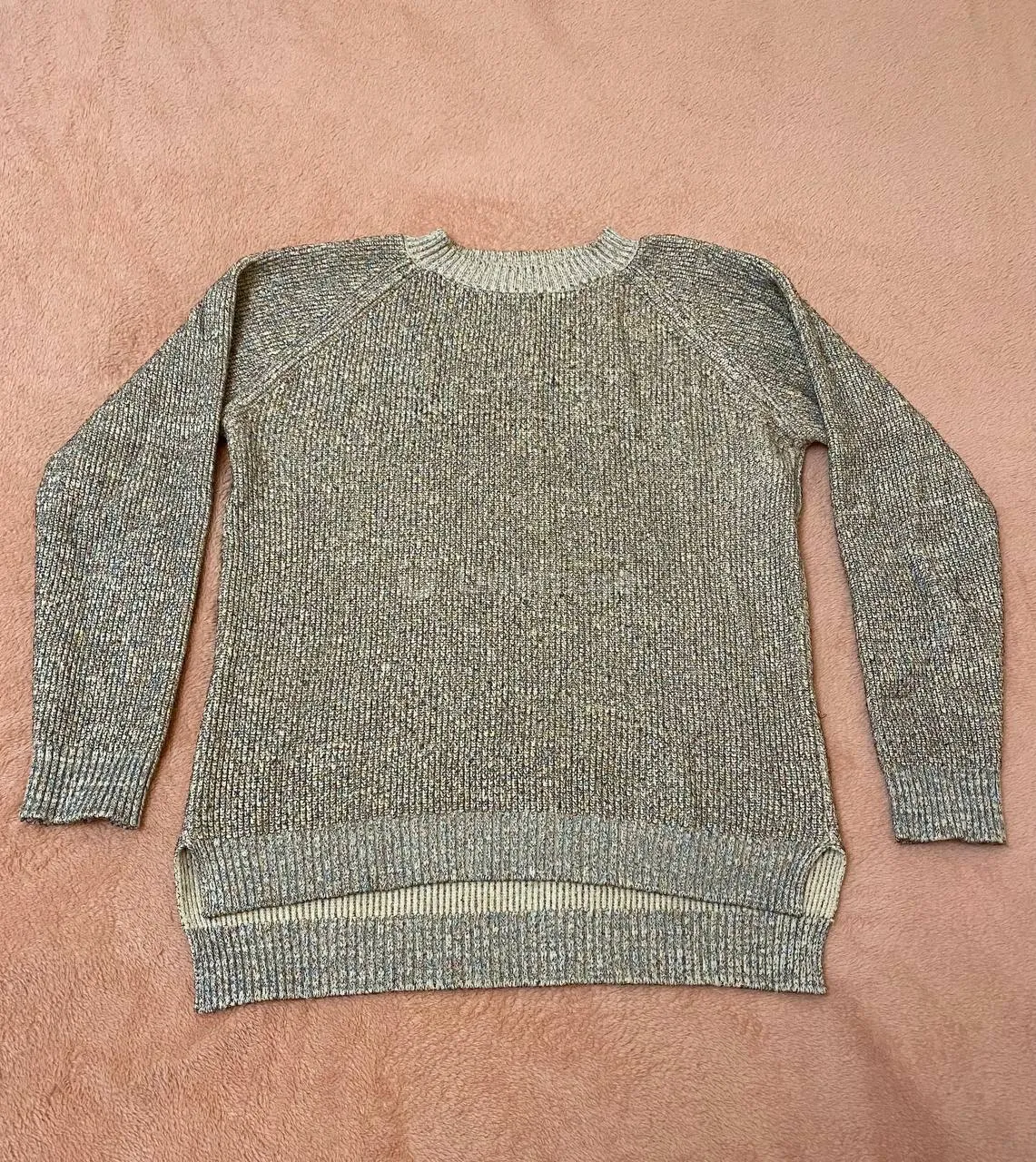 Sparkling sweater, size S. Price 25 GEL.