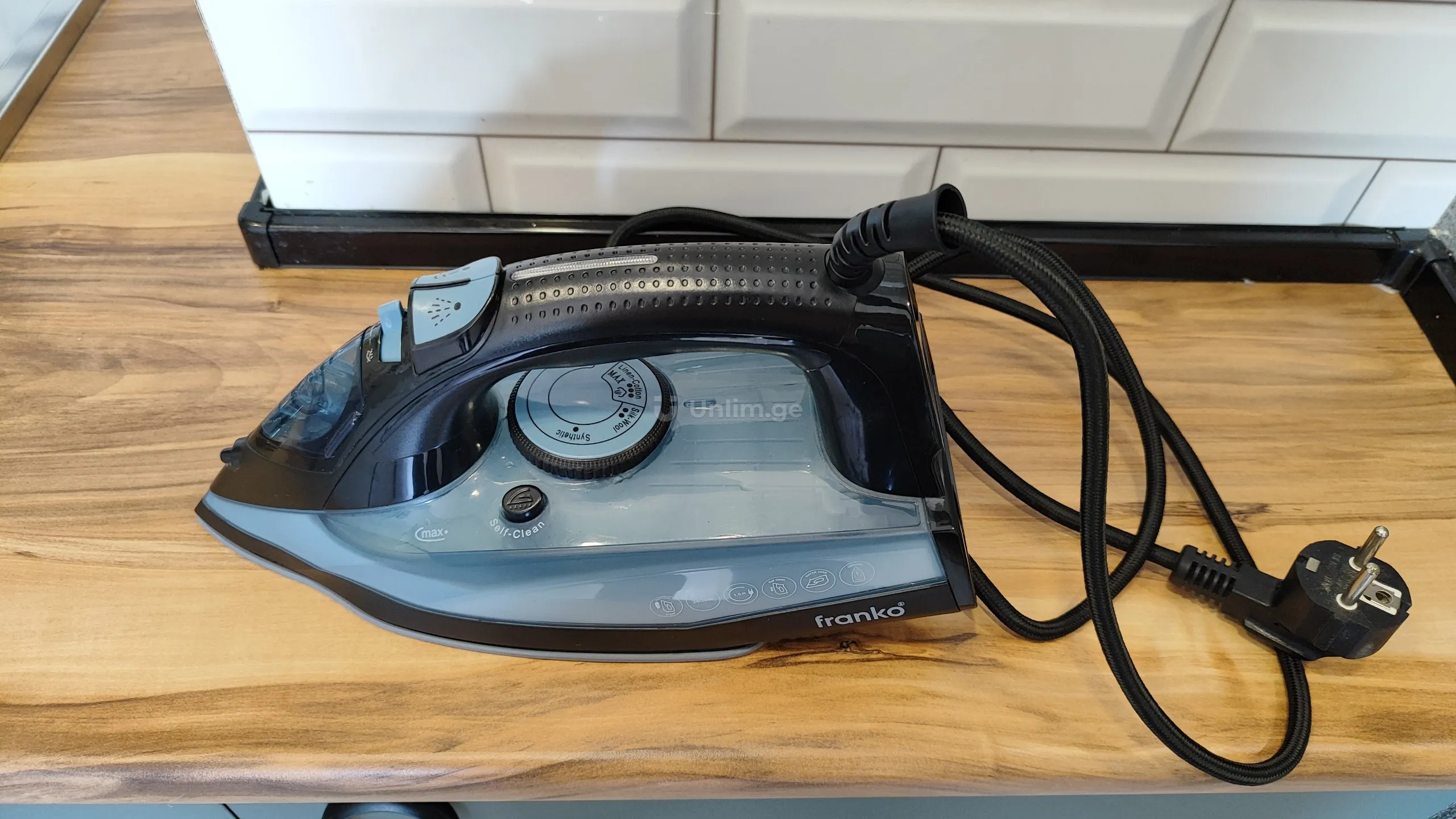 1. Vacuum cleaner Kumtel HVC-01 with box: