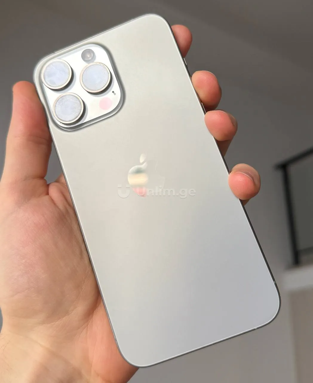 იყიდება iPhone 15 Pro Max 512gb ბუნებრივი
