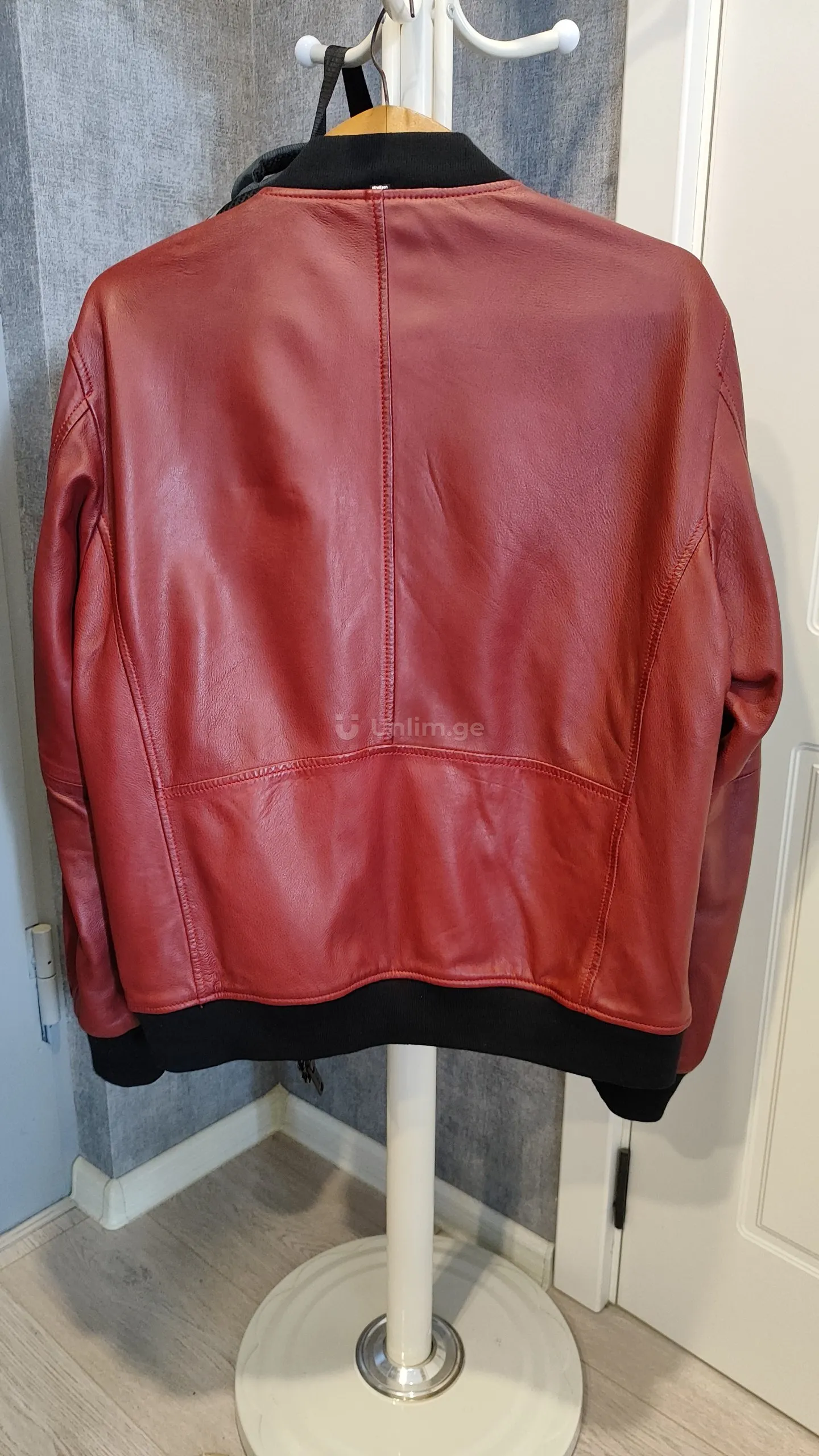 Leather jacket from the Swiss brand Strellson,