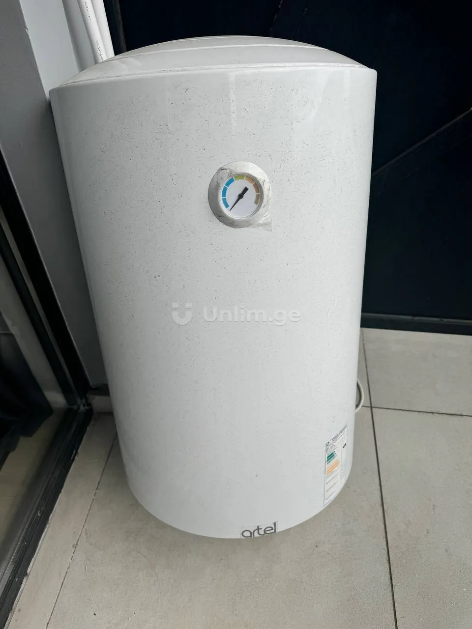 New boiler
Electric heater for 80 l
270 GEL